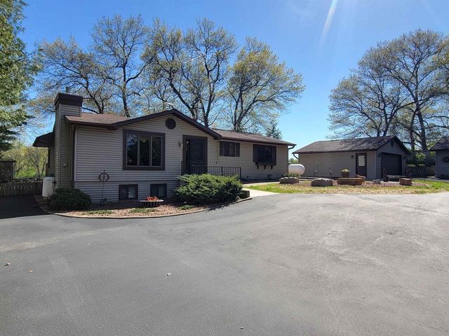 W11027B County Road O, Portage, WI 53901