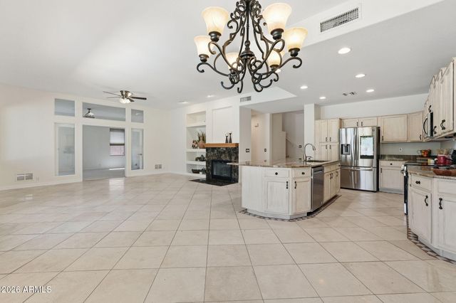 16823 S 15TH Avenue, Phoenix, AZ 85045