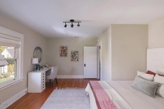 397 S El Molino Avenue 2, Pasadena, CA 91101