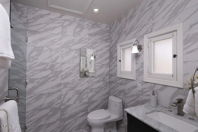 397 S El Molino Avenue 2, Pasadena, CA 91101