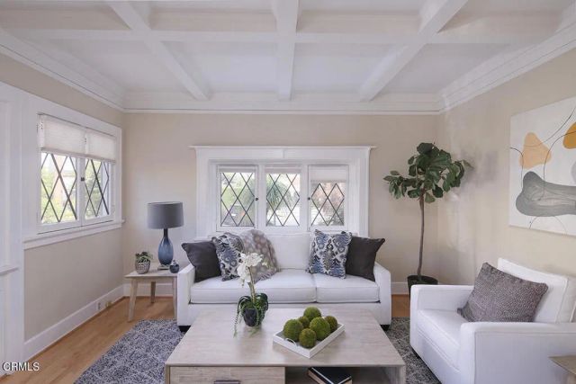 397 S El Molino Avenue 2, Pasadena, CA 91101