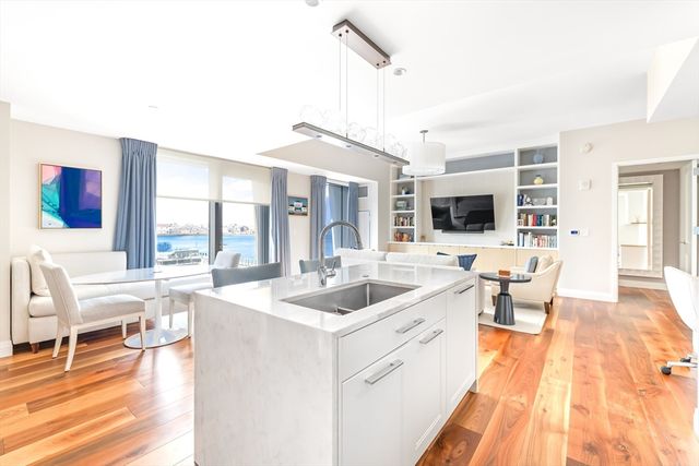 300 Pier 4 Blvd 7A, Boston, MA 02210
