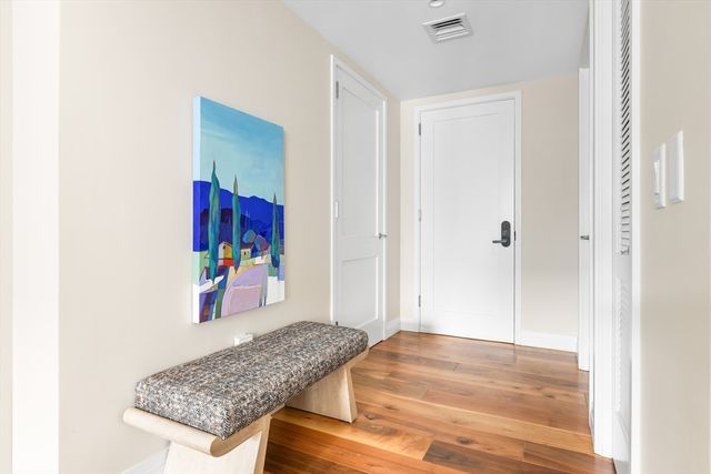 300 Pier 4 Blvd 7A, Boston, MA 02210