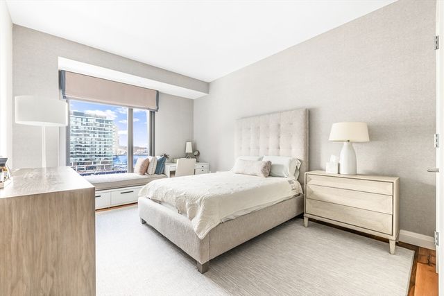 300 Pier 4 Blvd 7A, Boston, MA 02210