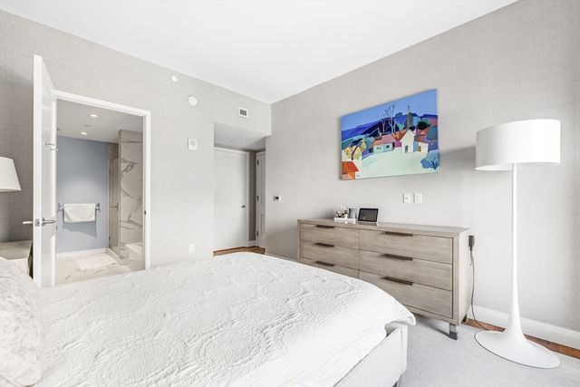 300 Pier 4 Blvd 7A, Boston, MA 02210