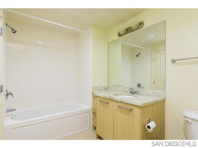 1431 Pacific Hwy 502, San Diego, CA 92101