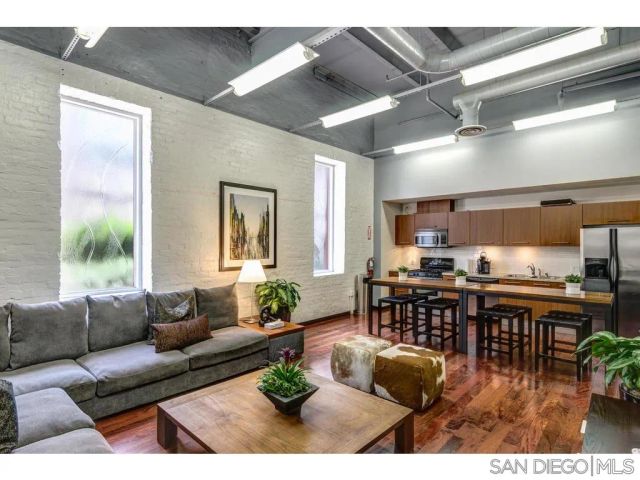 1431 Pacific Hwy 502, San Diego, CA 92101