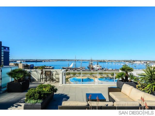 1431 Pacific Hwy 502, San Diego, CA 92101