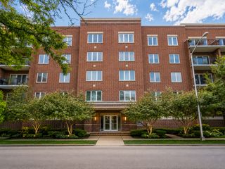 1675 Mill Street 506, Des Plaines, IL 60016