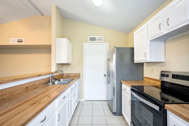 4638 Carr Street, The Colony, TX 75056