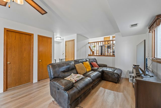 5209 S Narragansett Avenue, Chicago, IL 60638