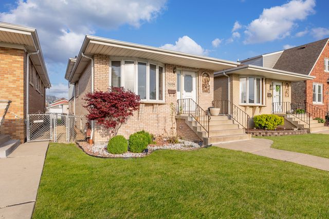 5209 S Narragansett Avenue, Chicago, IL 60638