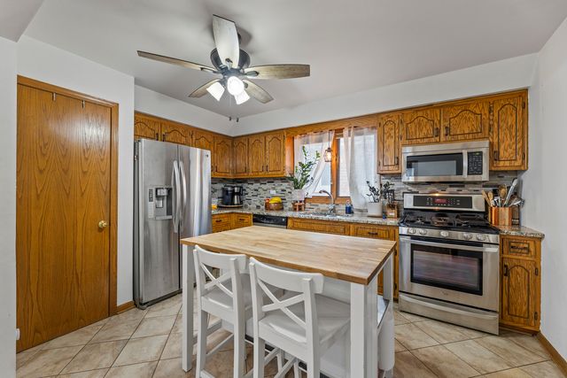 5209 S Narragansett Avenue, Chicago, IL 60638