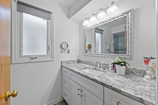 5209 S Narragansett Avenue, Chicago, IL 60638