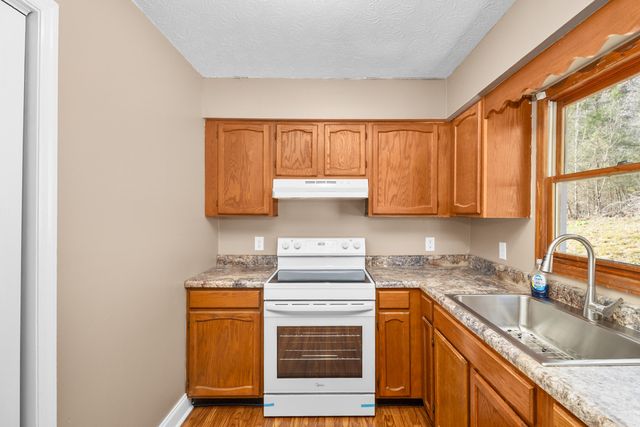 62 Heavenly Heights Road, Manchester, KY 40962