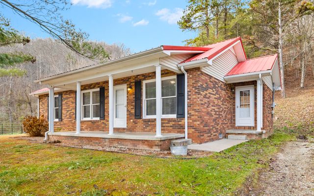 62 Heavenly Heights Road, Manchester, KY 40962