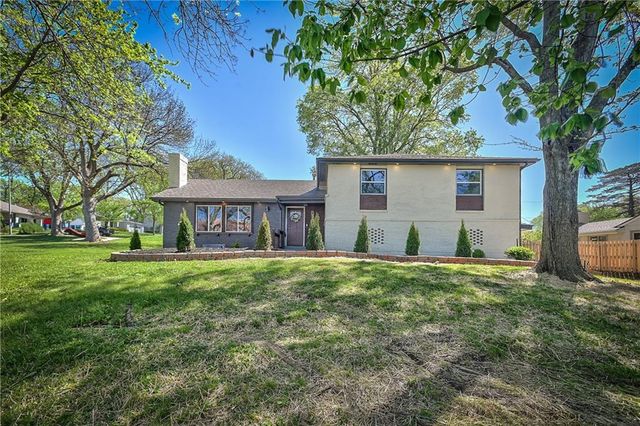 8701 Ward Parkway, Kansas City, MO 64114