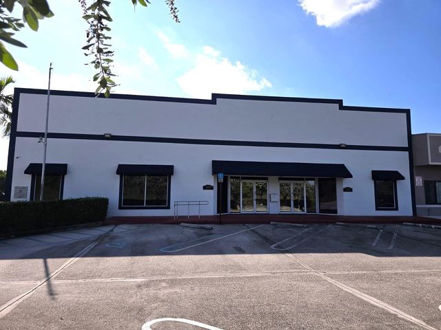 12438 Wiles Rd, Coral Springs, FL 33076
