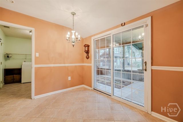 2 Ole Oak Road, Savannah, GA 31410