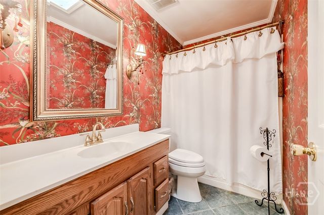 2 Ole Oak Road, Savannah, GA 31410