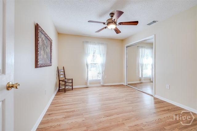 2 Ole Oak Road, Savannah, GA 31410