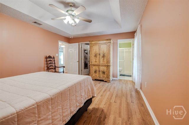 2 Ole Oak Road, Savannah, GA 31410