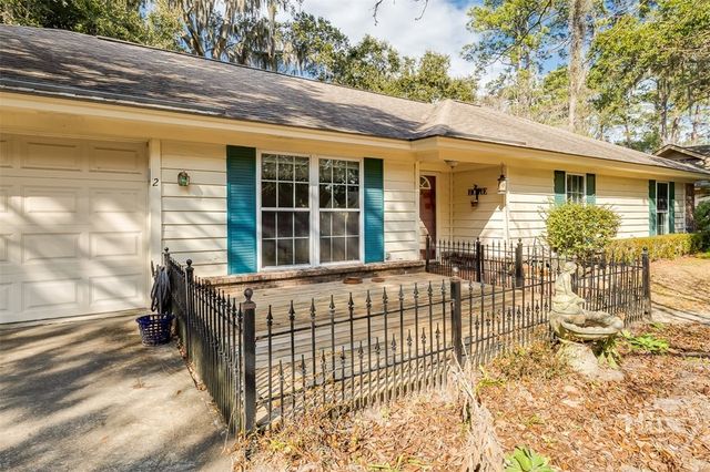 2 Ole Oak Road, Savannah, GA 31410