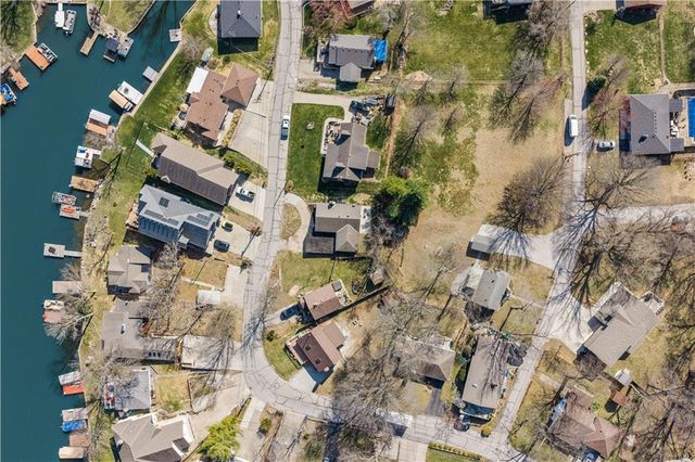 100 Anchor Drive, Lake Tapawingo, MO 64015