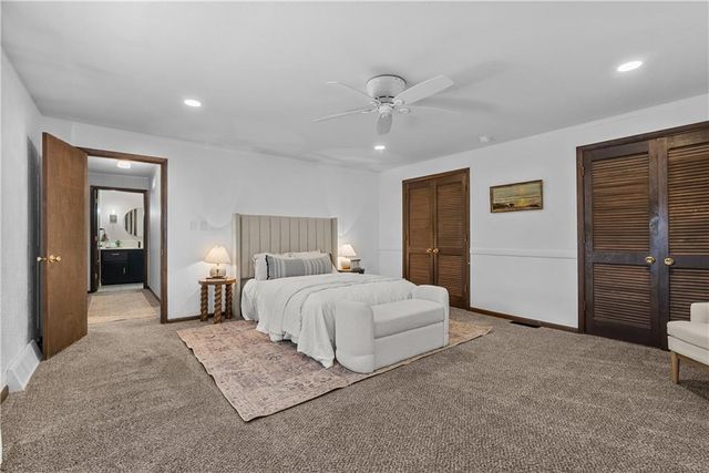 100 Anchor Drive, Lake Tapawingo, MO 64015