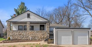 100 Anchor Drive, Lake Tapawingo, MO 64015