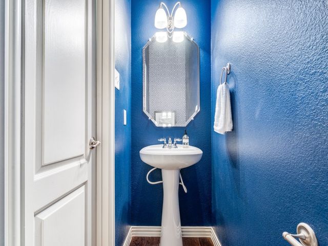 3848 Vienna Street, Irving, TX 75038
