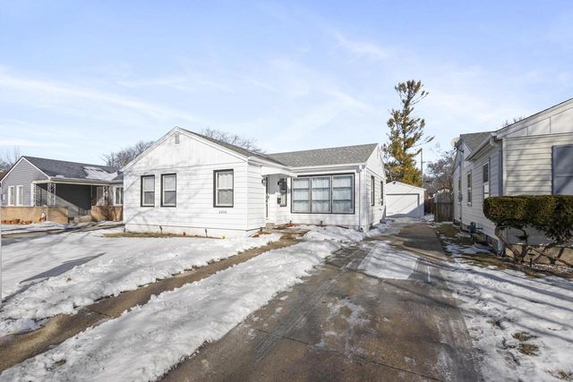 2240 W Lawn AVENUE, Milwaukee, WI 53209