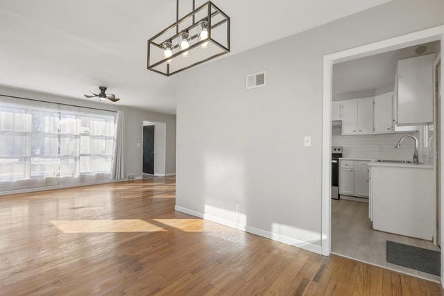 2240 W Lawn AVENUE, Milwaukee, WI 53209