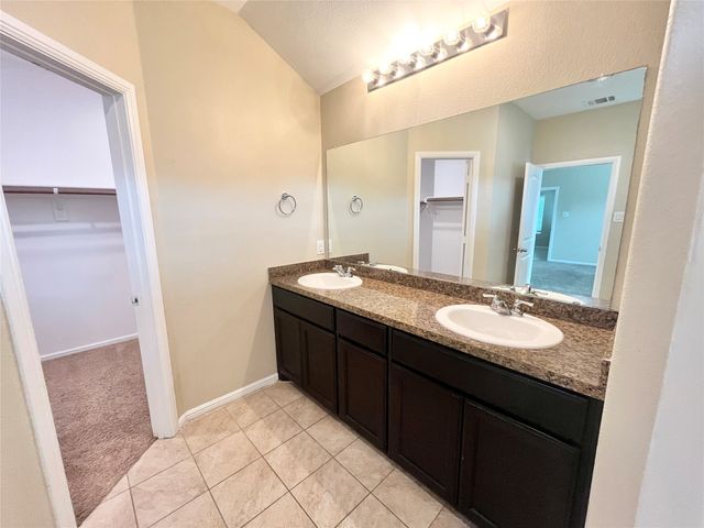 629 Mud Lake Trail, Fort Worth, TX 76120