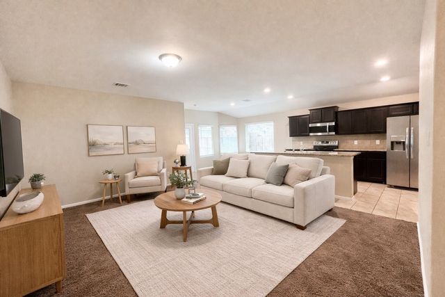 629 Mud Lake Trail, Fort Worth, TX 76120