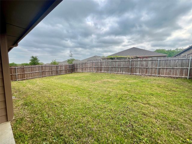 629 Mud Lake Trail, Fort Worth, TX 76120