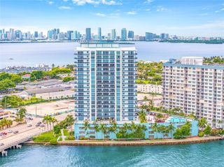 1881 79th St Causeway 21061, North Bay Village, FL 33141