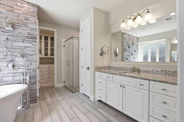 8914 Fowler Hill, Fair Oaks Ranch, TX 78015