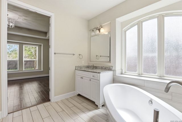 8914 Fowler Hill, Fair Oaks Ranch, TX 78015