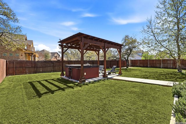 8914 Fowler Hill, Fair Oaks Ranch, TX 78015