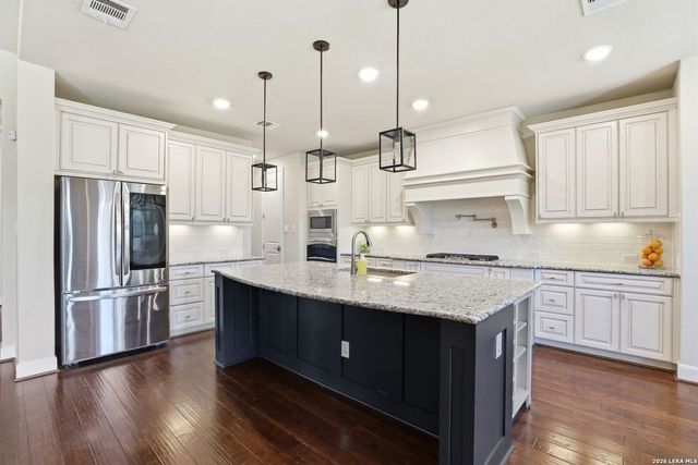 8914 Fowler Hill, Fair Oaks Ranch, TX 78015