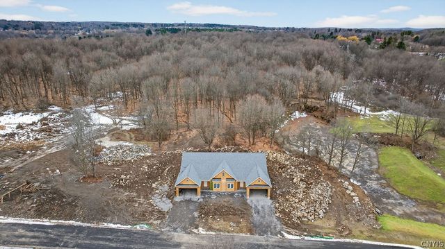 4A Free Fall Lane, Onondaga, NY 13215