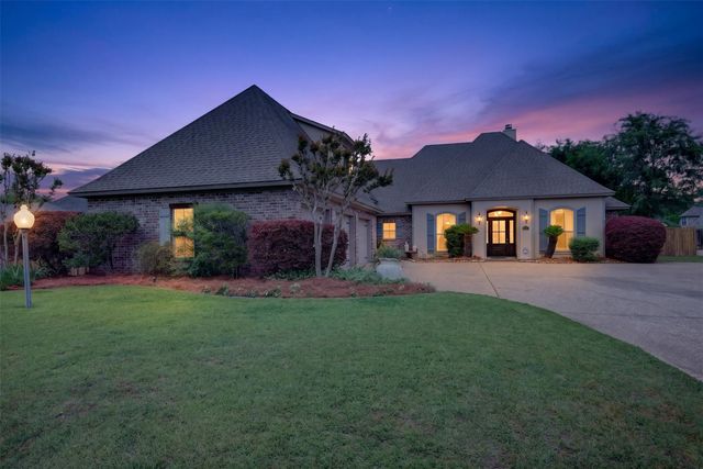 334 Saint Charles Boulevard, Shreveport, LA 71106