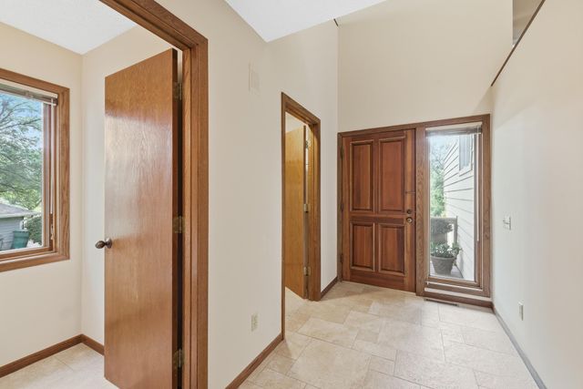 9409 Yukon Avenue S, Bloomington, MN 55438