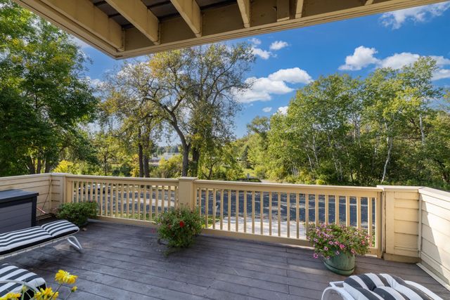 9409 Yukon Avenue S, Bloomington, MN 55438