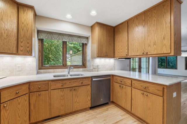 9409 Yukon Avenue S, Bloomington, MN 55438