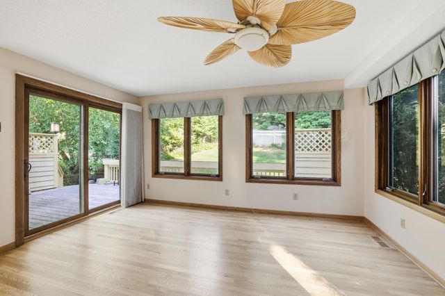 9409 Yukon Avenue S, Bloomington, MN 55438