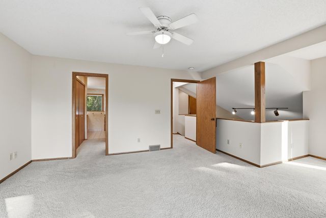 9409 Yukon Avenue S, Bloomington, MN 55438