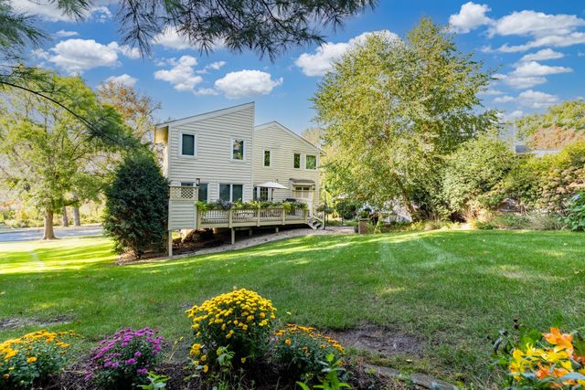 9409 Yukon Avenue S, Bloomington, MN 55438
