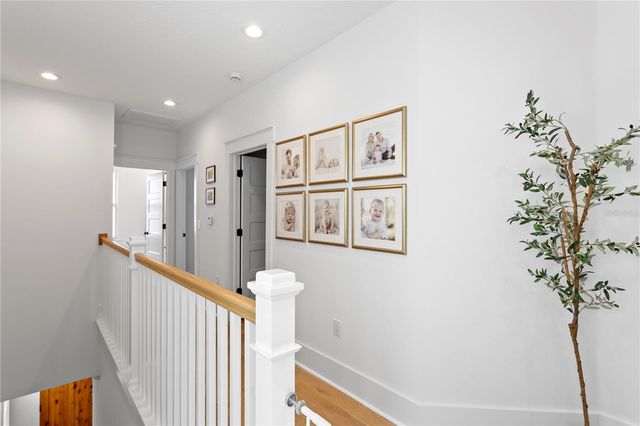 213 W ELM STREET, Tampa, FL 33604
